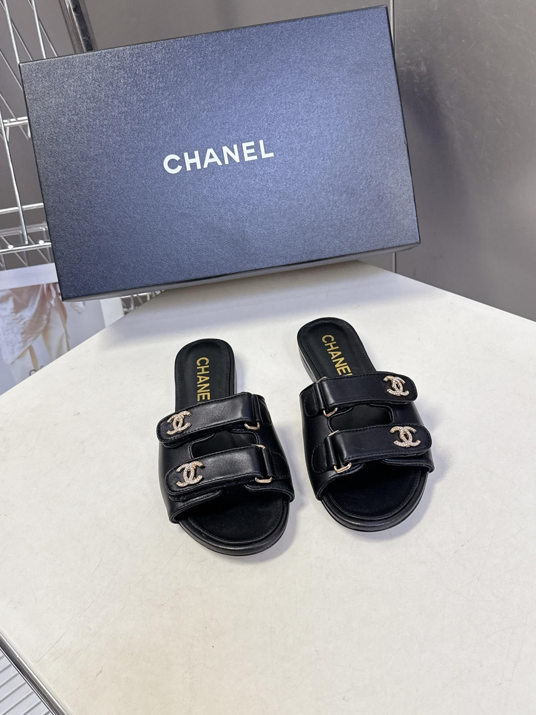 CHANEL香奈儿2026春夏最新款双C拖鞋 超多明星时尚博主种草 夏天必备 大爆款‼️已经被它的美貌折