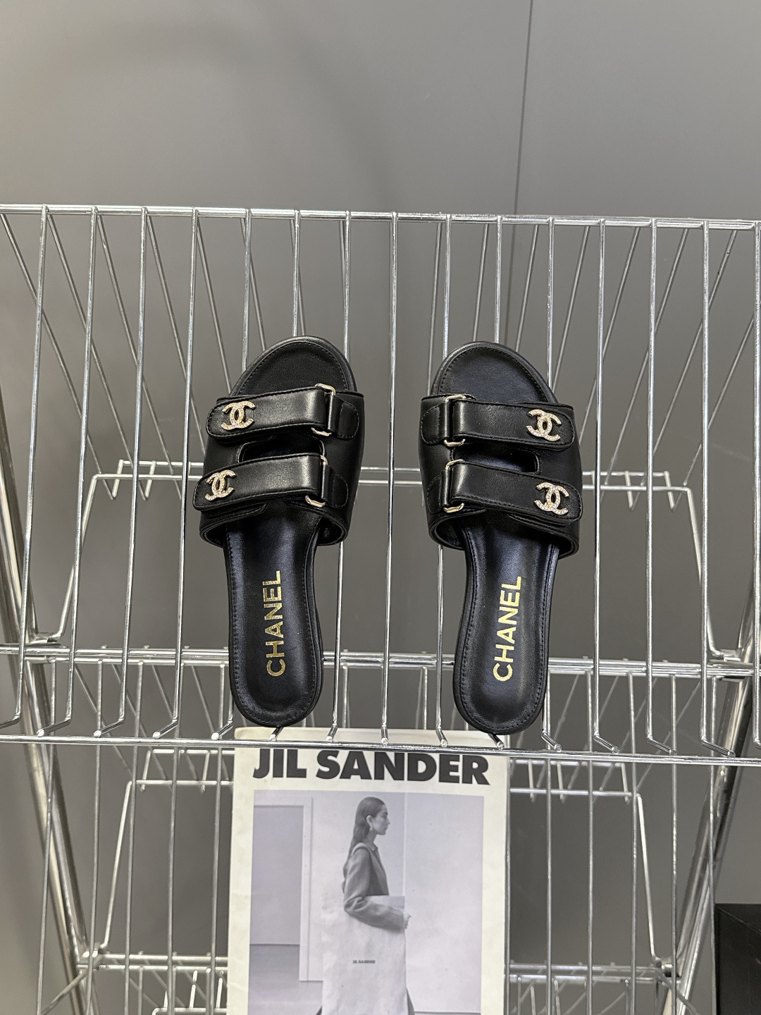 CHANEL香奈儿2026春夏最新款双C拖鞋 超多明星时尚博主种草 夏天必备 大爆款‼️已经被它的美貌折