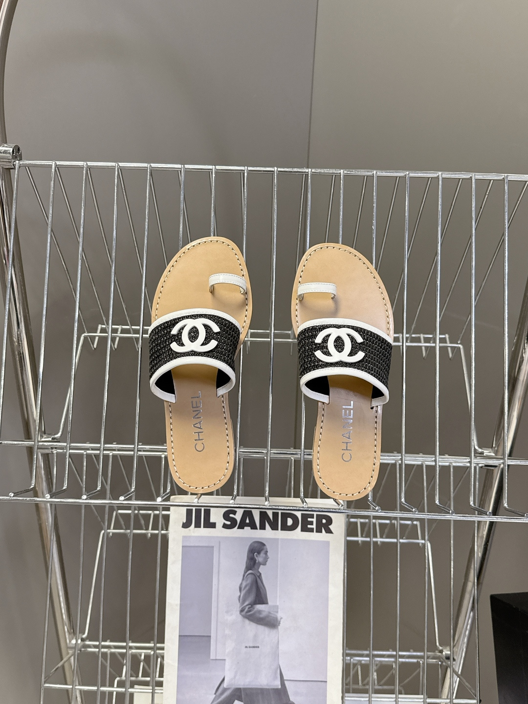 CHANEL香奈儿2026春夏最新款双C拖鞋 超多明星时尚博主种草 夏天必备 大爆款‼️已经被它的美貌折