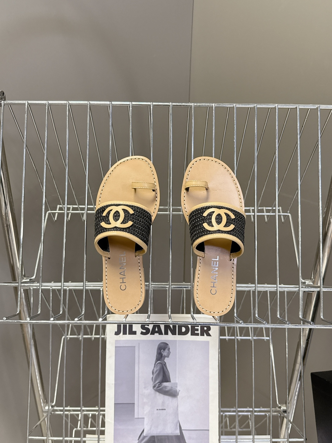 CHANEL香奈儿2026春夏最新款双C拖鞋 超多明星时尚博主种草 夏天必备 大爆款‼️已经被它的美貌折