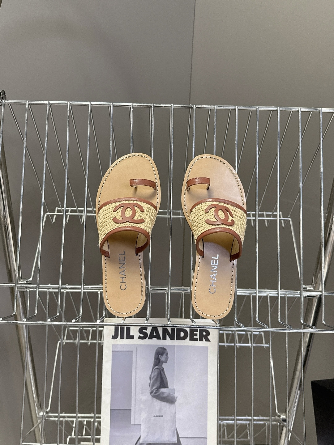 CHANEL香奈儿2026春夏最新款双C拖鞋 超多明星时尚博主种草 夏天必备 大爆款‼️已经被它的美貌折