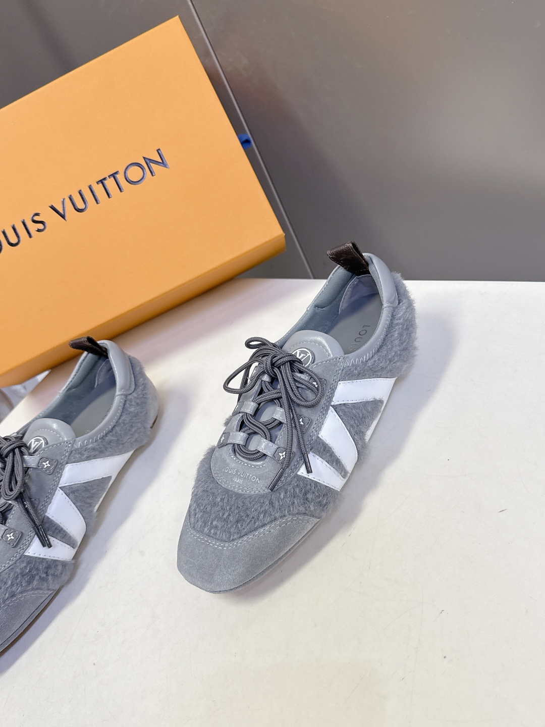 Louis Vuitton路易威登驴牌春夏Sneakerina系列 芭蕾运动鞋 德训鞋 平底鞋 原版三对