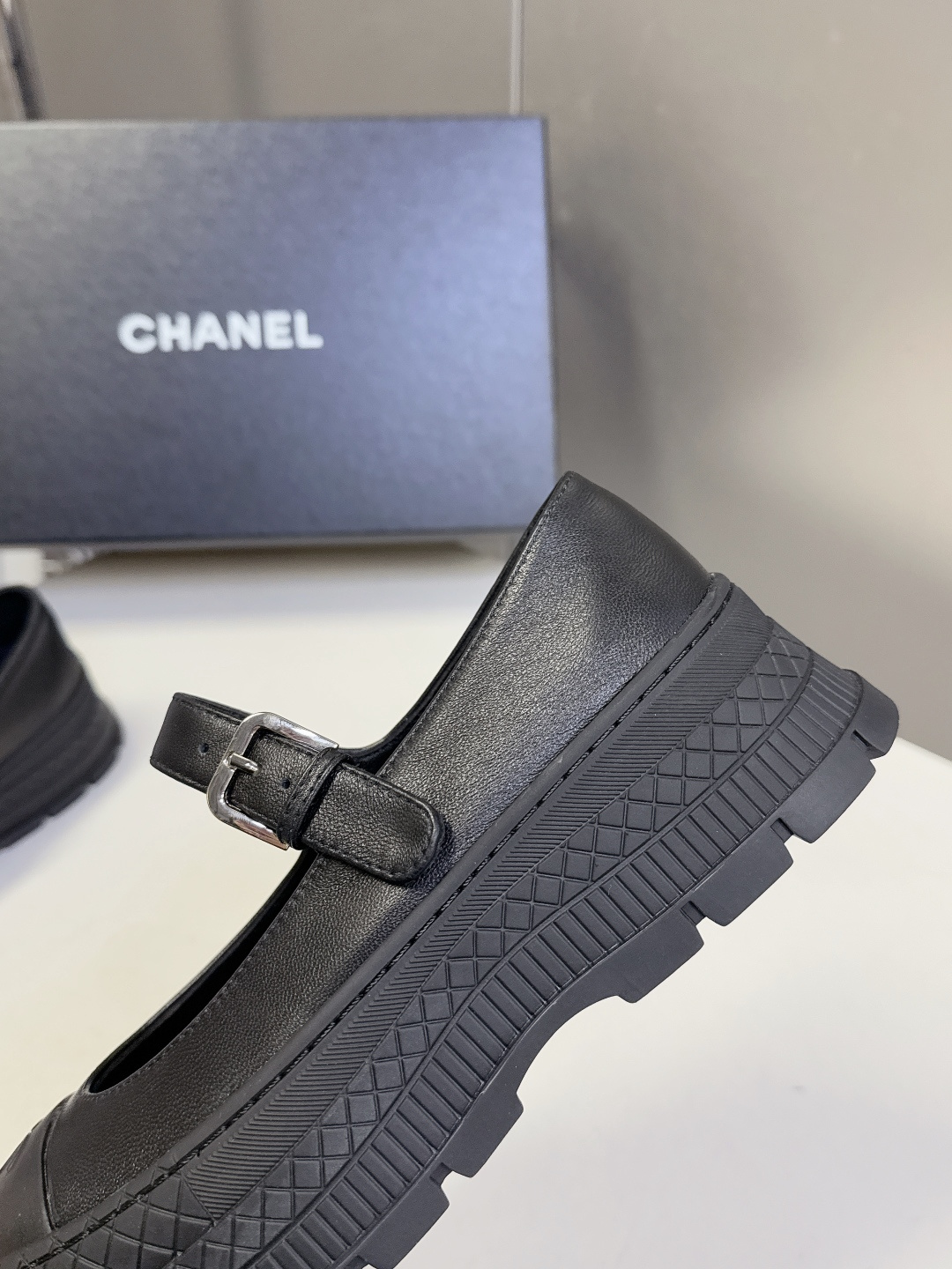 Chanel香奈儿2026春夏最新款厚底玛丽珍鞋 超多明星网红种草 第一眼感觉有点笨笨的 穿上才发现是我