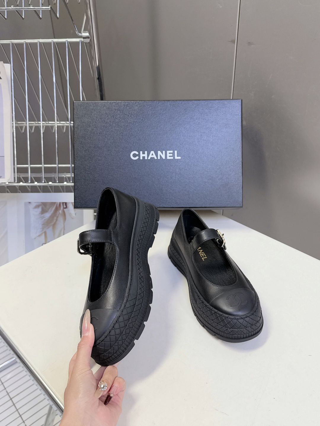 Chanel香奈儿2026春夏最新款厚底玛丽珍鞋 超多明星网红种草 第一眼感觉有点笨笨的 穿上才发现是我