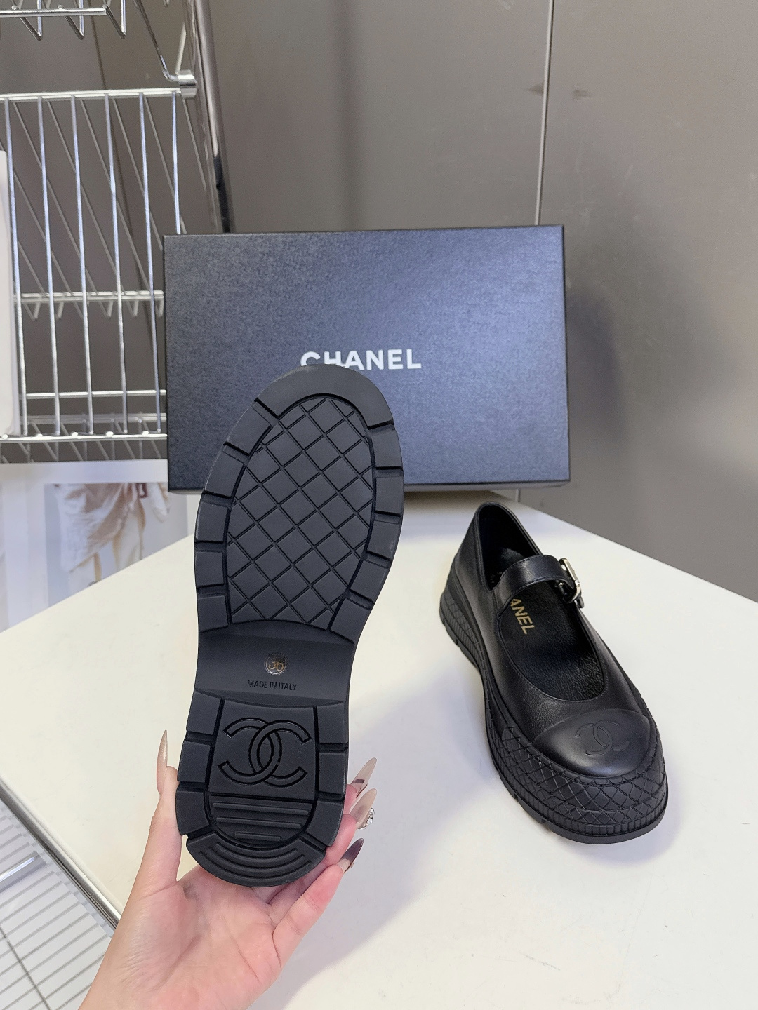 Chanel香奈儿2026春夏最新款厚底玛丽珍鞋 超多明星网红种草 第一眼感觉有点笨笨的 穿上才发现是我