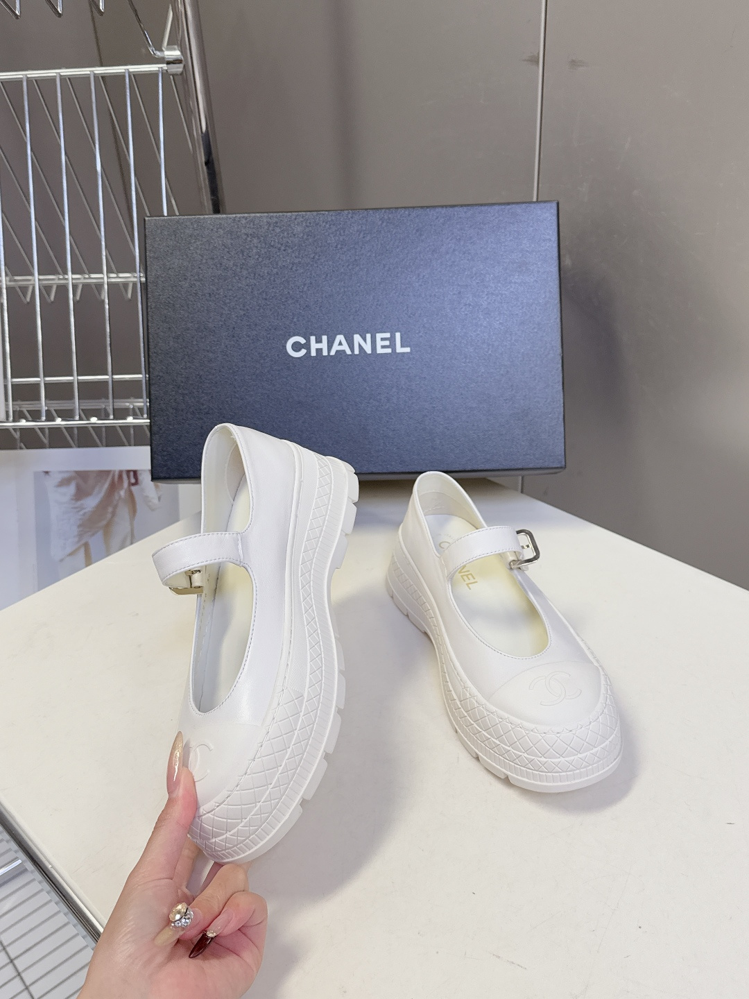 Chanel香奈儿2026春夏最新款厚底玛丽珍鞋 超多明星网红种草 第一眼感觉有点笨笨的 穿上才发现是我