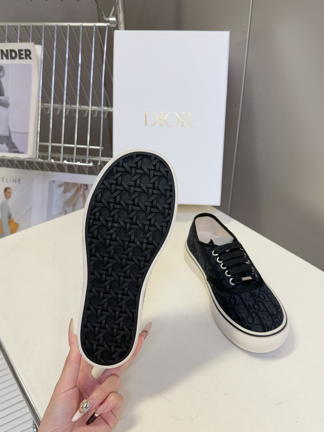 Dior迪奥2026春夏最新款Saltwind 系列复古老花蕾丝帆布鞋 超多明星网红种草 这款乔纳森·安