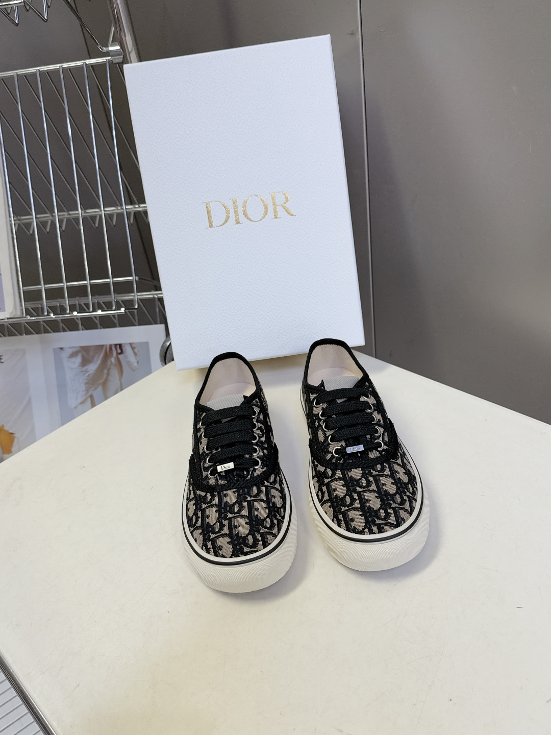 Dior迪奥2026春夏最新款Saltwind 系列复古老花蕾丝帆布鞋 超多明星网红种草 这款乔纳森·安