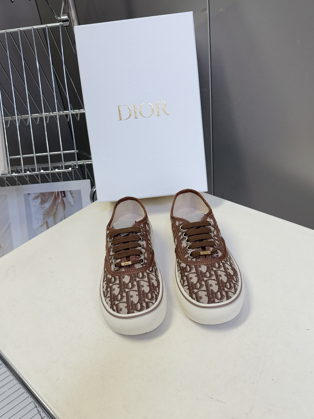 Dior迪奥2026春夏最新款Saltwind 系列复古老花蕾丝帆布鞋 超多明星网红种草 这款乔纳森·安