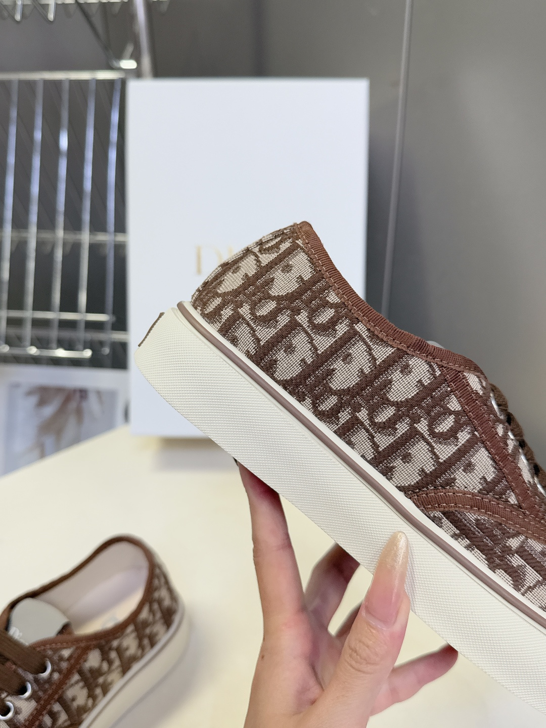 Dior迪奥2026春夏最新款Saltwind 系列复古老花蕾丝帆布鞋 超多明星网红种草 这款乔纳森·安