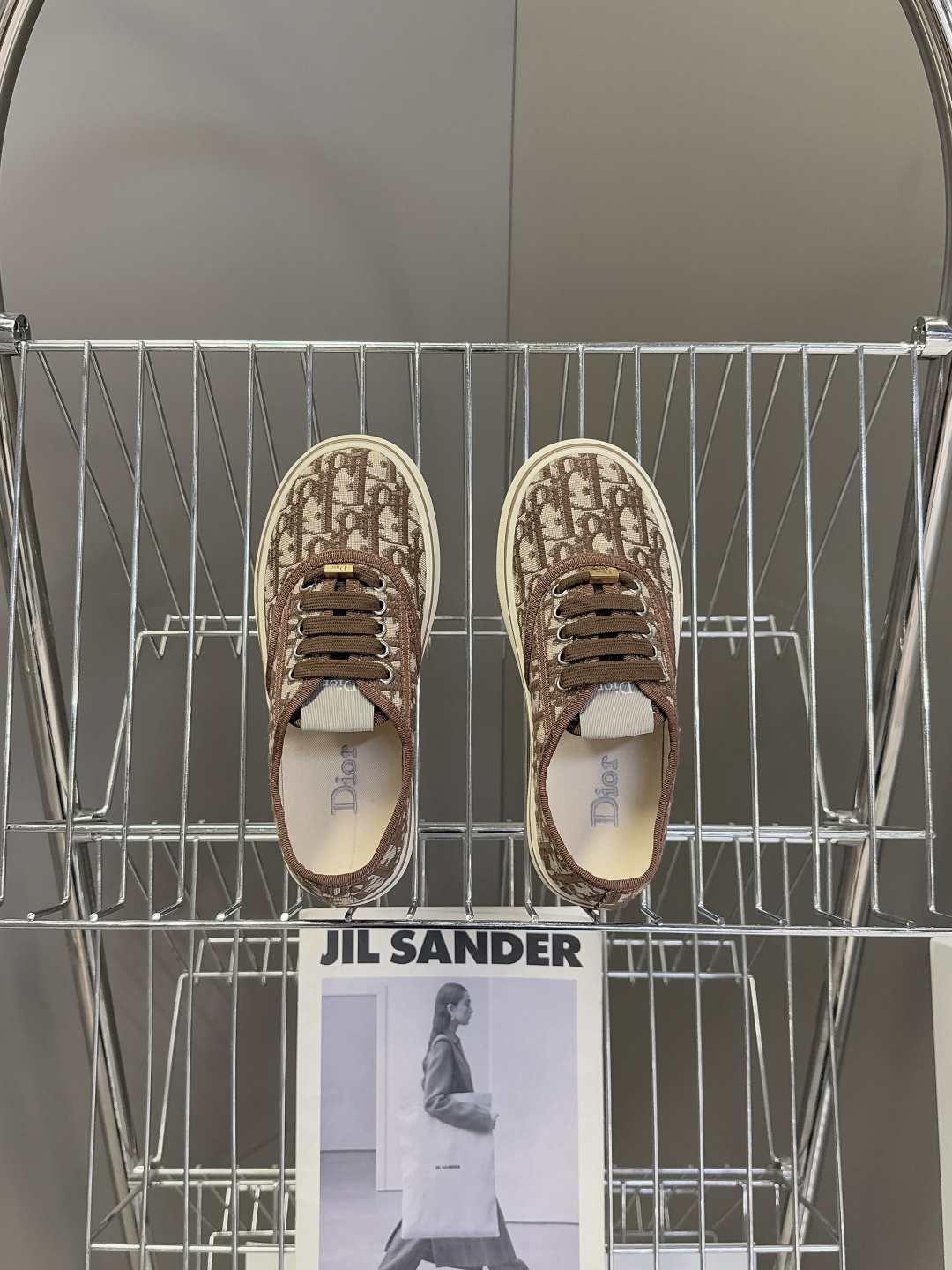 Dior迪奥2026春夏最新款Saltwind 系列复古老花蕾丝帆布鞋 超多明星网红种草 这款乔纳森·安