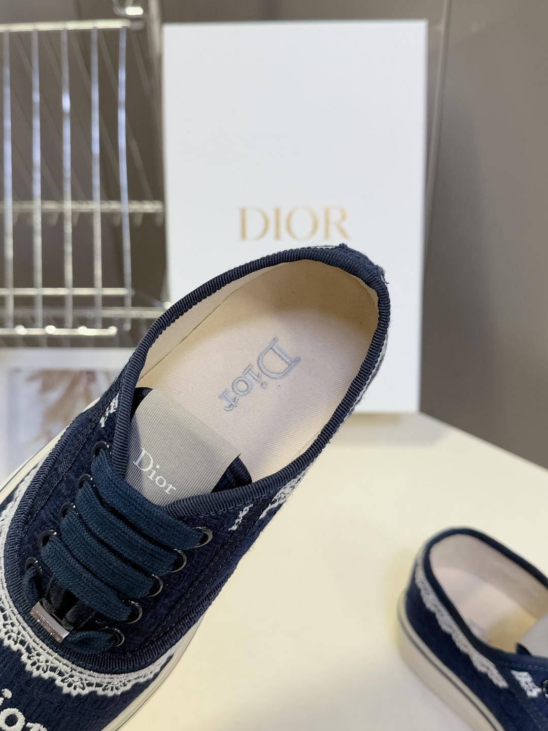 Dior迪奥2026春夏最新款Saltwind 系列复古老花蕾丝帆布鞋 超多明星网红种草 这款乔纳森·安