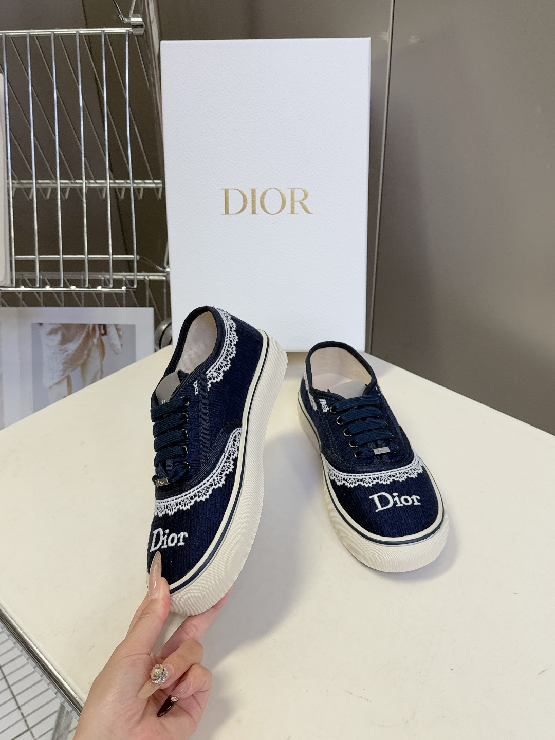 Dior迪奥2026春夏最新款Saltwind 系列复古老花蕾丝帆布鞋 超多明星网红种草 这款乔纳森·安