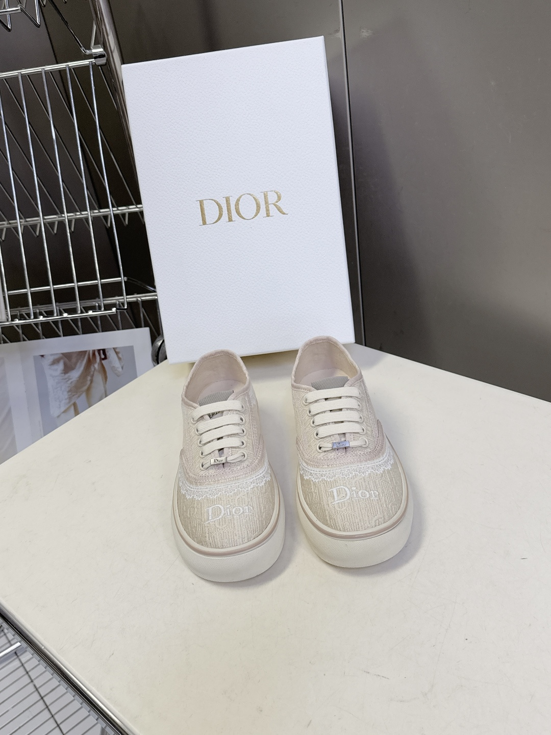 Dior迪奥2026春夏最新款Saltwind 系列复古老花蕾丝帆布鞋 超多明星网红种草 这款乔纳森·安