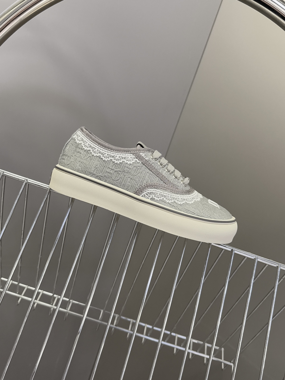 Dior迪奥2026春夏最新款Saltwind 系列复古老花蕾丝帆布鞋 超多明星网红种草 这款乔纳森·安