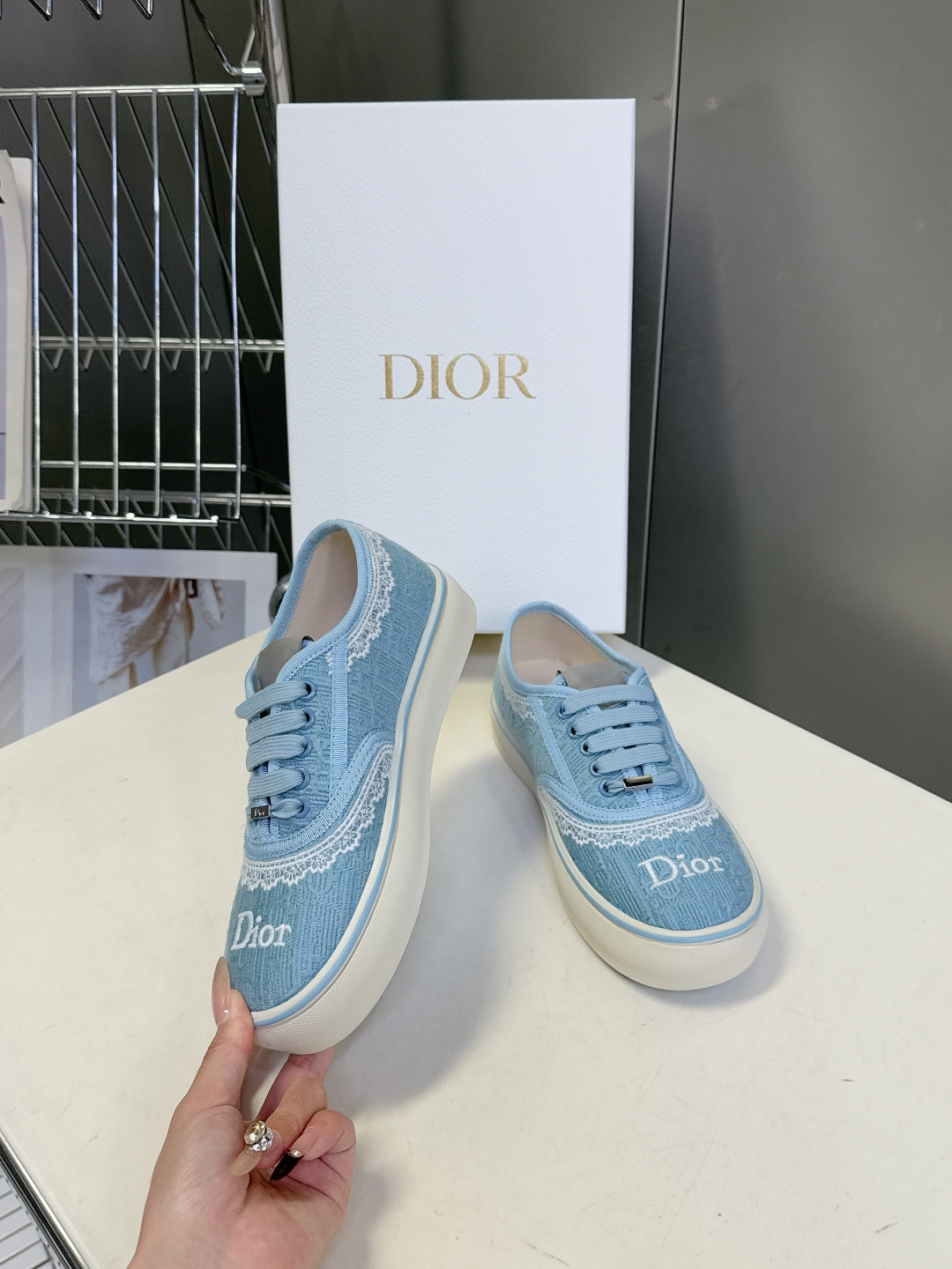 Dior迪奥2026春夏最新款Saltwind 系列复古老花蕾丝帆布鞋 超多明星网红种草 这款乔纳森·安