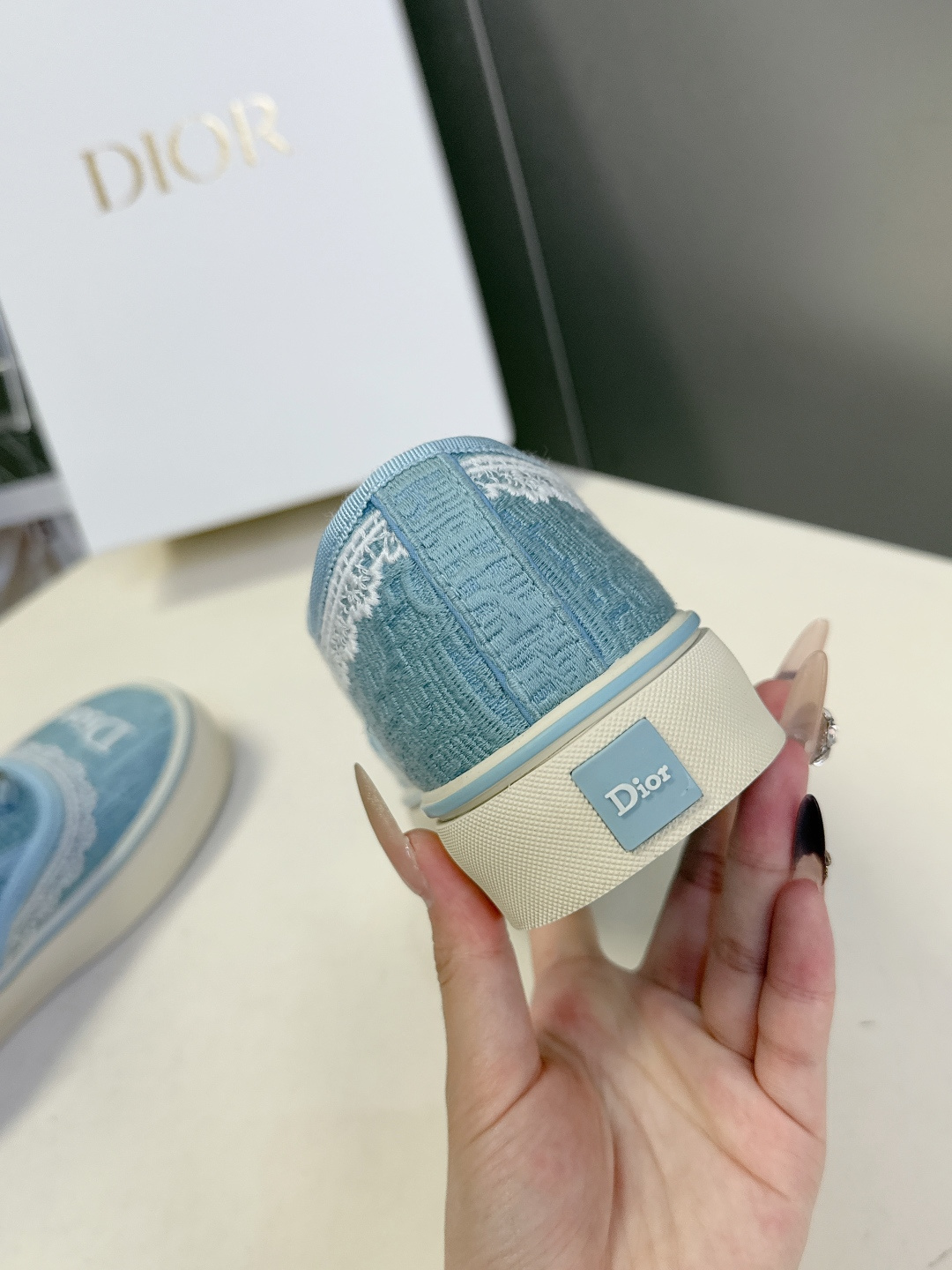 Dior迪奥2026春夏最新款Saltwind 系列复古老花蕾丝帆布鞋 超多明星网红种草 这款乔纳森·安