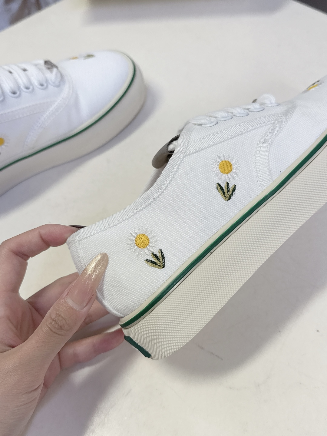 Dior迪奥2026春夏最新款Saltwind 系列复古老花蕾丝帆布鞋 超多明星网红种草 这款乔纳森·安