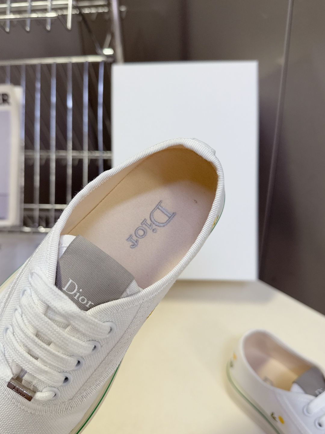 Dior迪奥2026春夏最新款Saltwind 系列复古老花蕾丝帆布鞋 超多明星网红种草 这款乔纳森·安