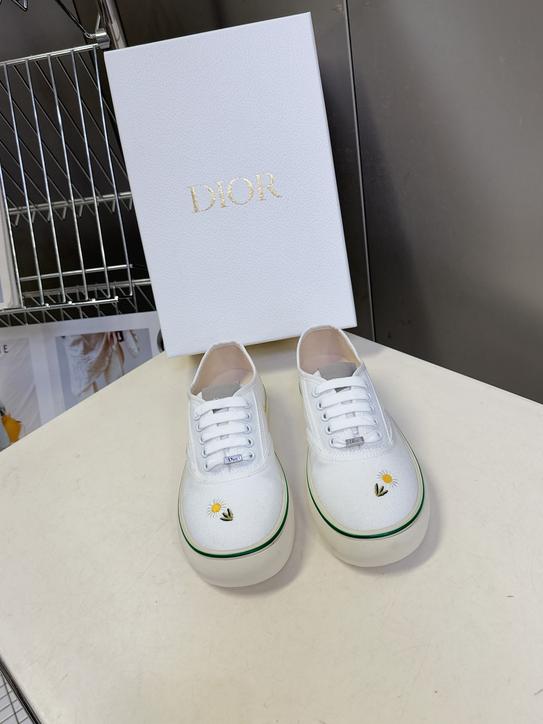Dior迪奥2026春夏最新款Saltwind 系列复古老花蕾丝帆布鞋 超多明星网红种草 这款乔纳森·安
