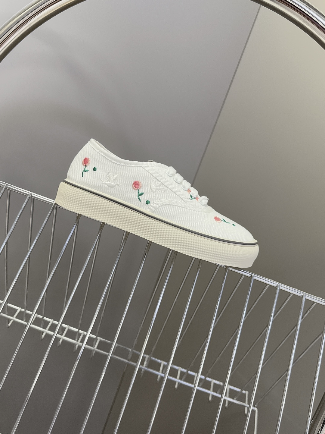 Dior迪奥2026春夏最新款Saltwind 系列复古老花蕾丝帆布鞋 超多明星网红种草 这款乔纳森·安