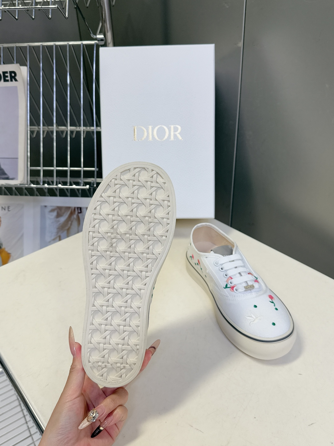 Dior迪奥2026春夏最新款Saltwind 系列复古老花蕾丝帆布鞋 超多明星网红种草 这款乔纳森·安