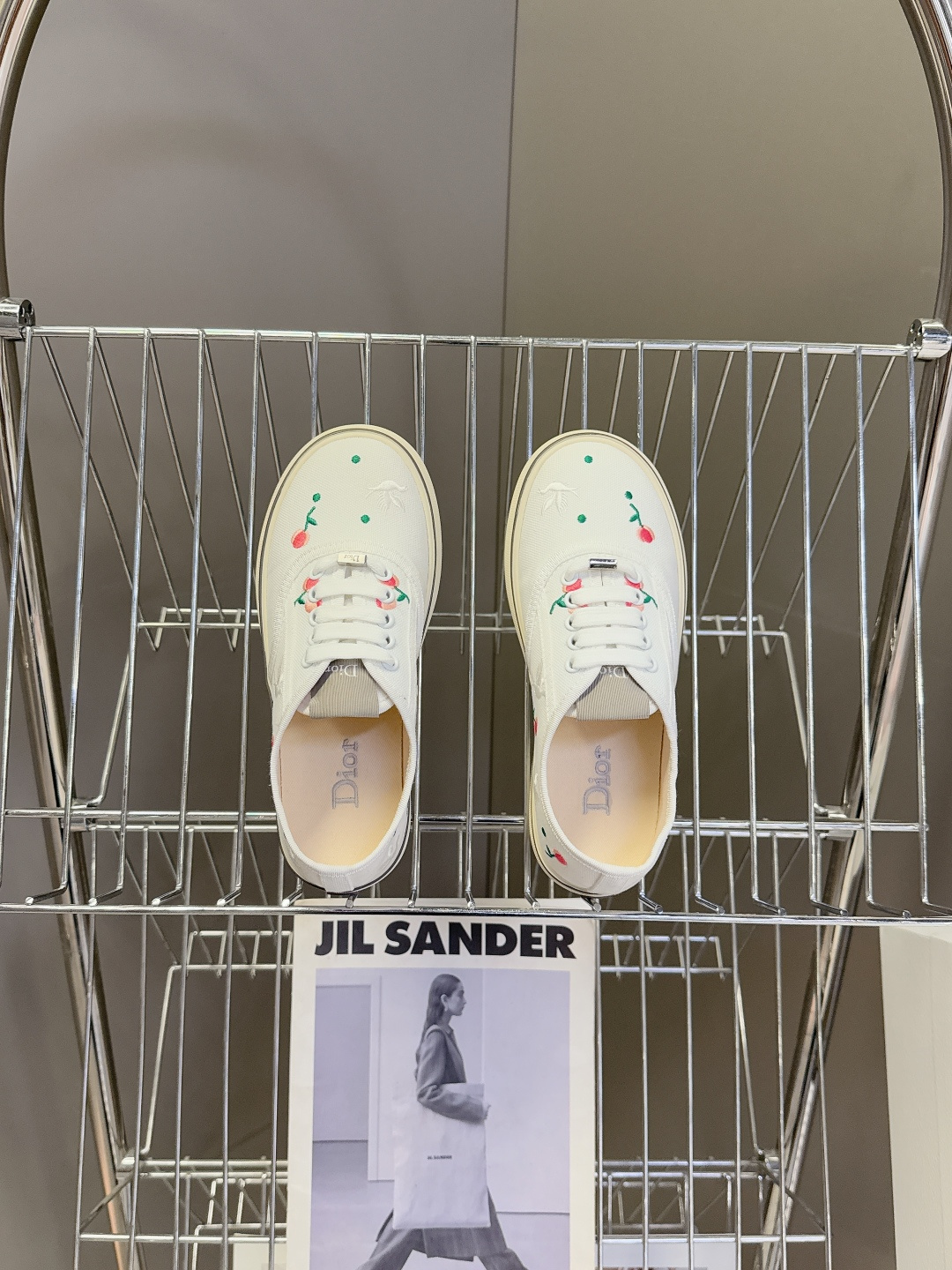 Dior迪奥2026春夏最新款Saltwind 系列复古老花蕾丝帆布鞋 超多明星网红种草 这款乔纳森·安