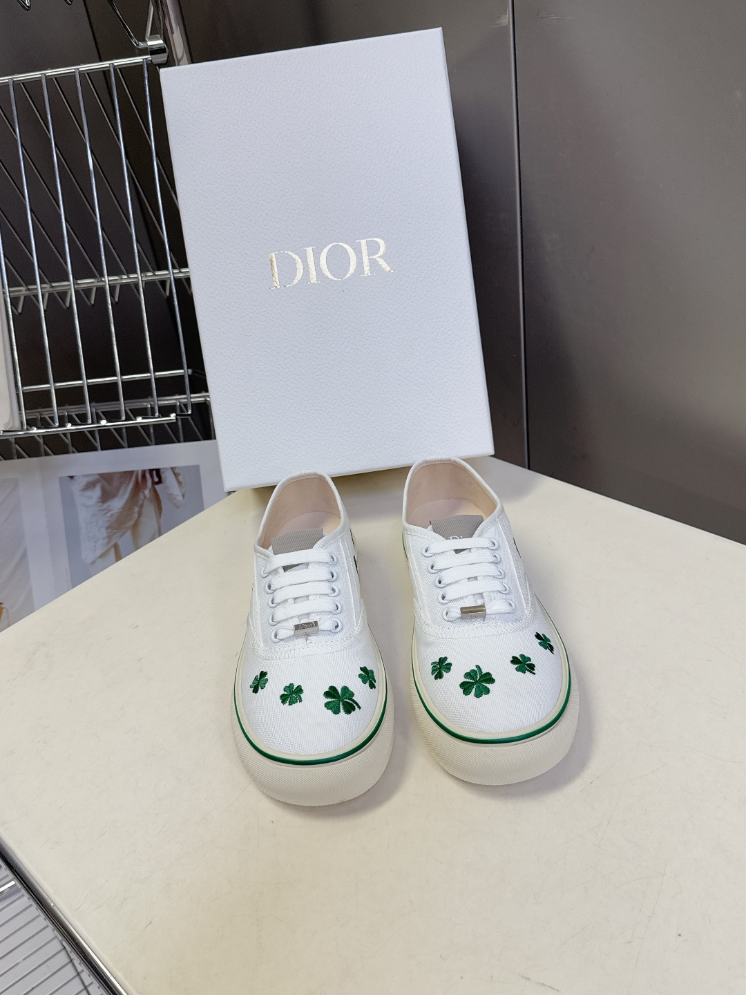 Dior迪奥2026春夏最新款Saltwind 系列复古老花蕾丝帆布鞋 超多明星网红种草 这款乔纳森·安