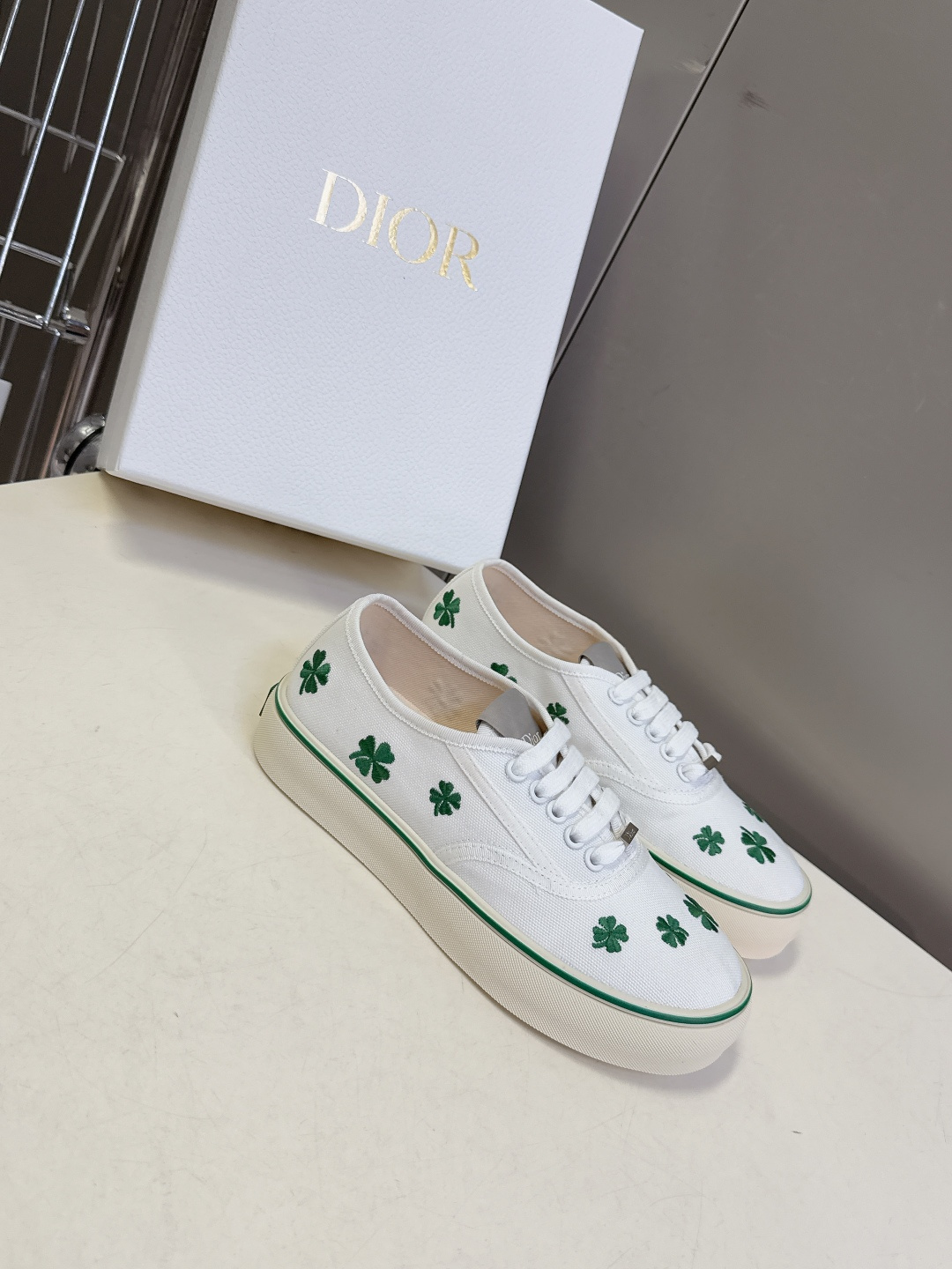 Dior迪奥2026春夏最新款Saltwind 系列复古老花蕾丝帆布鞋 超多明星网红种草 这款乔纳森·安