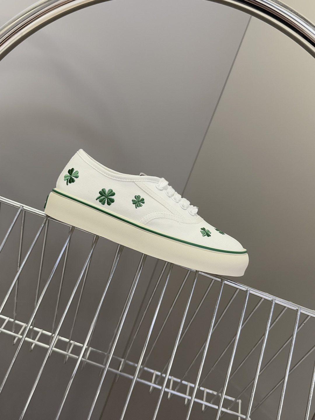 Dior迪奥2026春夏最新款Saltwind 系列复古老花蕾丝帆布鞋 超多明星网红种草 这款乔纳森·安