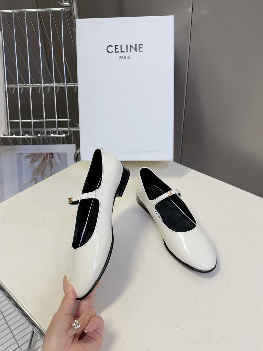 CELINE思琳2026春夏最新款代购级别 玛丽珍鞋 超多明星网红种草 春夏新品凯旋门复古玛丽珍鞋 简约