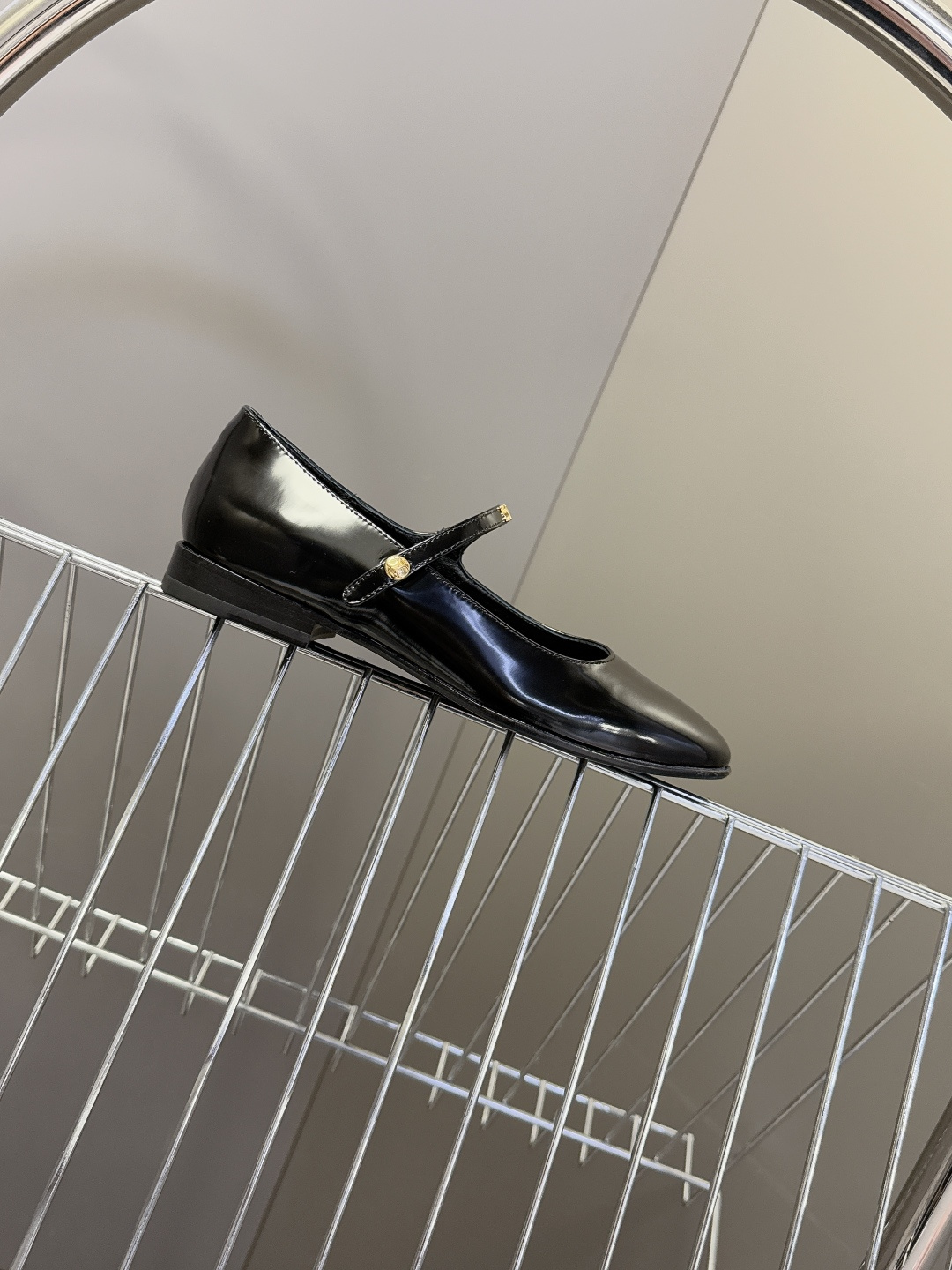 CELINE思琳2026春夏最新款代购级别 玛丽珍鞋 超多明星网红种草 春夏新品凯旋门复古玛丽珍鞋 简约