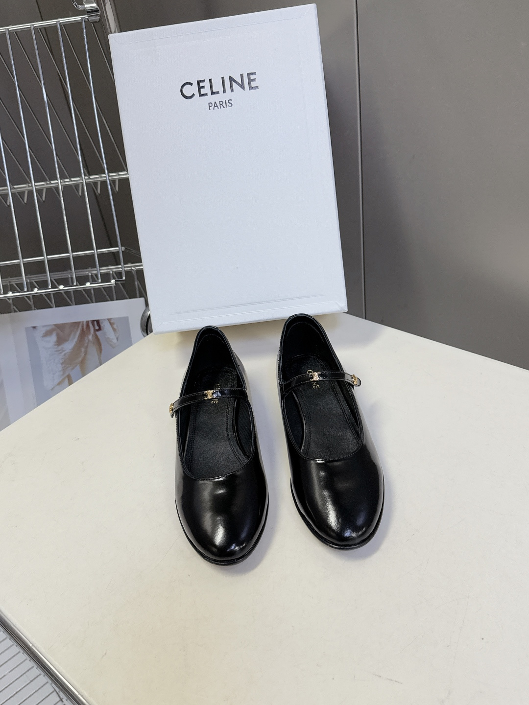 CELINE思琳2026春夏最新款代购级别 玛丽珍鞋 超多明星网红种草 春夏新品凯旋门复古玛丽珍鞋 简约