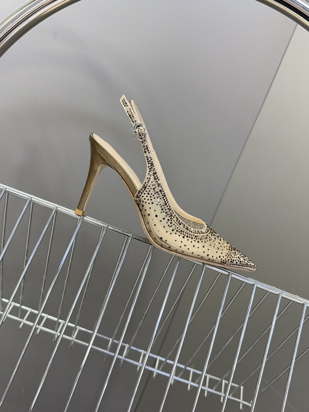 吉安维托·罗西Gianvito rossi 春夏最新款水晶鞋 仙女鞋 超多明星网红种草 鞋面进口高透气网