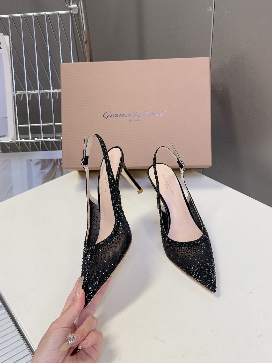 吉安维托·罗西Gianvito rossi 春夏最新款水晶鞋 仙女鞋 超多明星网红种草 鞋面进口高透气网