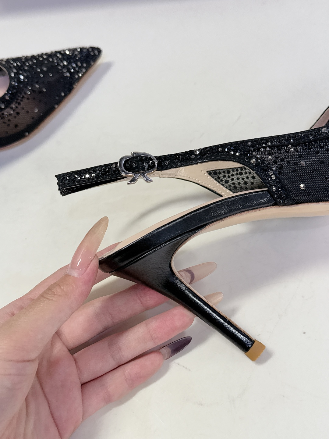 吉安维托·罗西Gianvito rossi 春夏最新款水晶鞋 仙女鞋 超多明星网红种草 鞋面进口高透气网