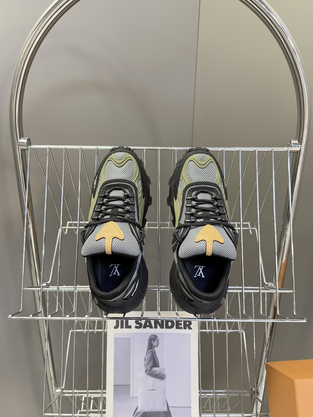 LOUIS VUITTON路易威登 驴牌春夏最新款 运动鞋 超多明星网红种草 原版购入开发 运动鞋融合网