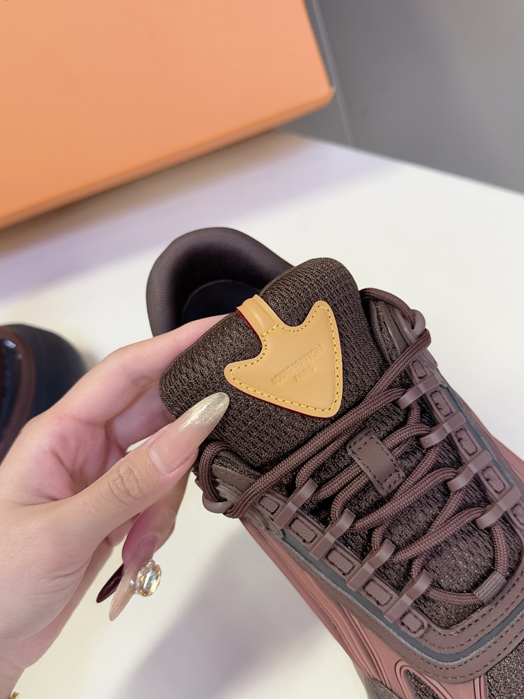 LOUIS VUITTON路易威登 驴牌春夏最新款 运动鞋 超多明星网红种草 原版购入开发 运动鞋融合网