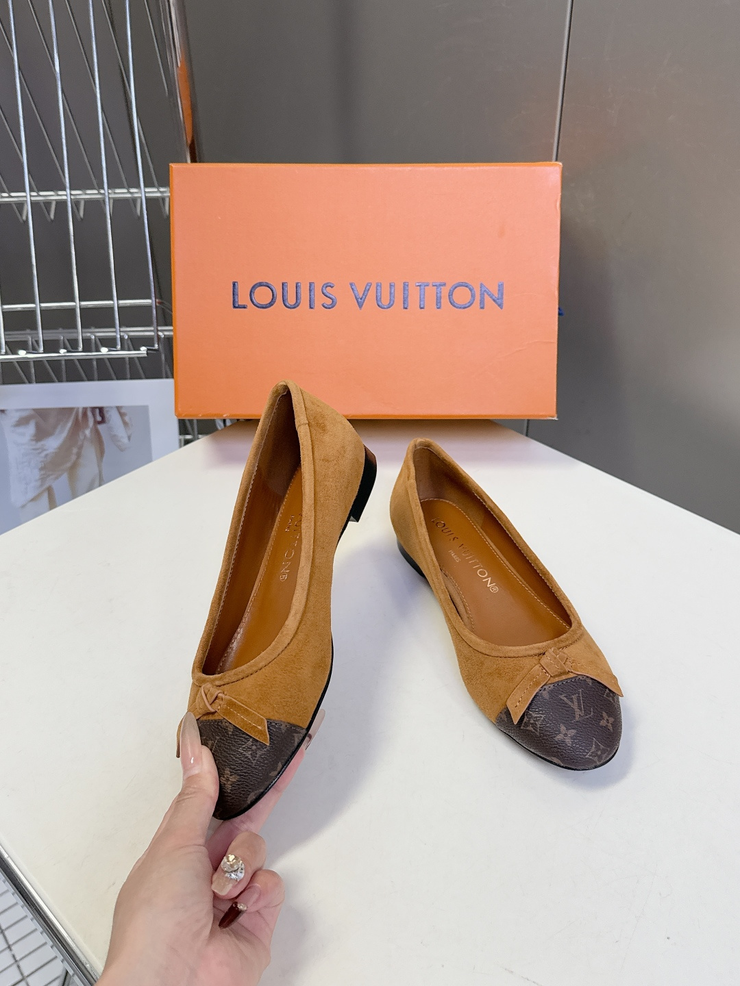 LOUIS VUITTON路易威登2026春夏最新款平底鞋 超多明星网红种草 绝对百搭的优雅气质款 经典