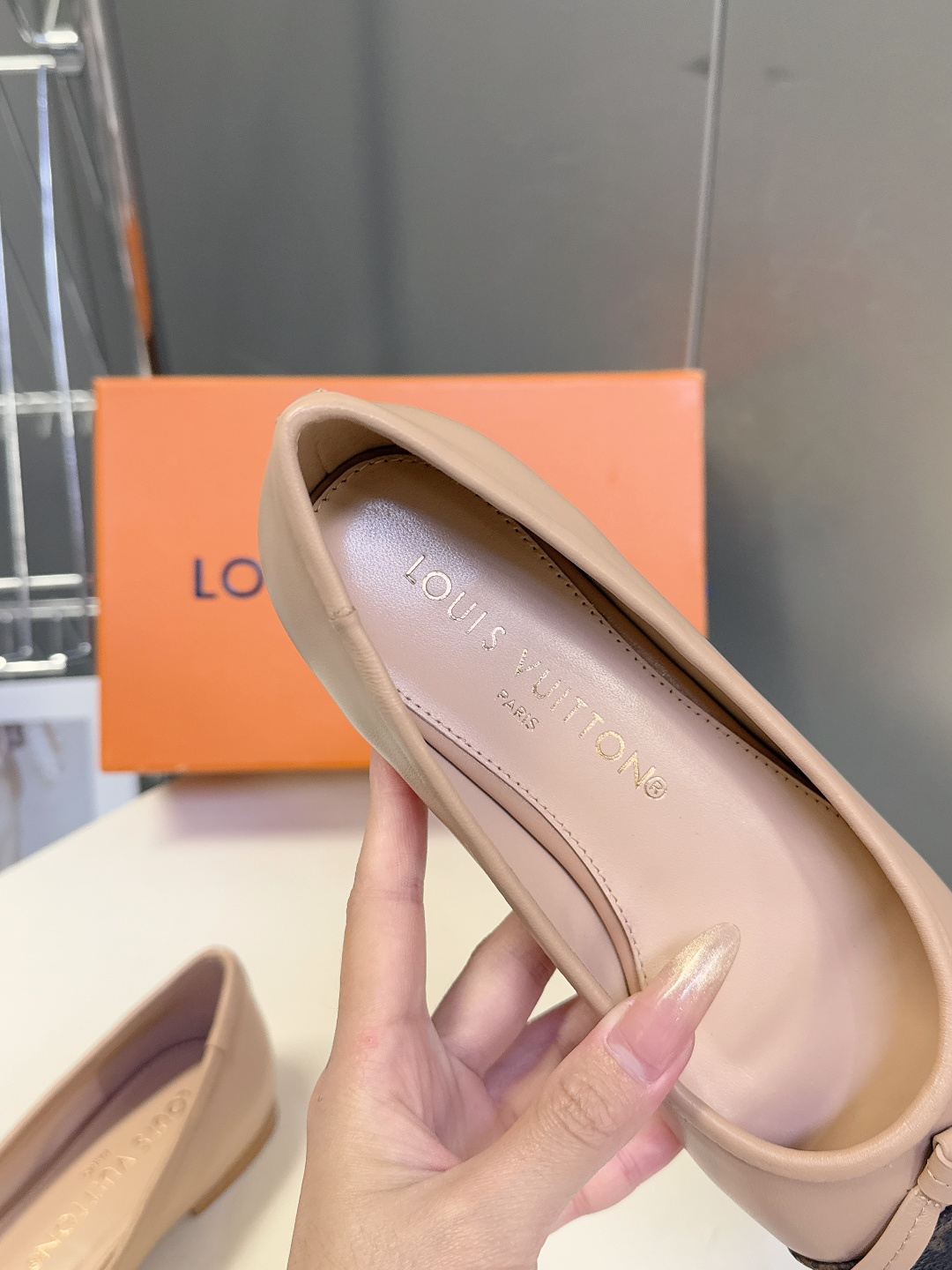 LOUIS VUITTON路易威登2026春夏最新款平底鞋 超多明星网红种草 绝对百搭的优雅气质款 经典
