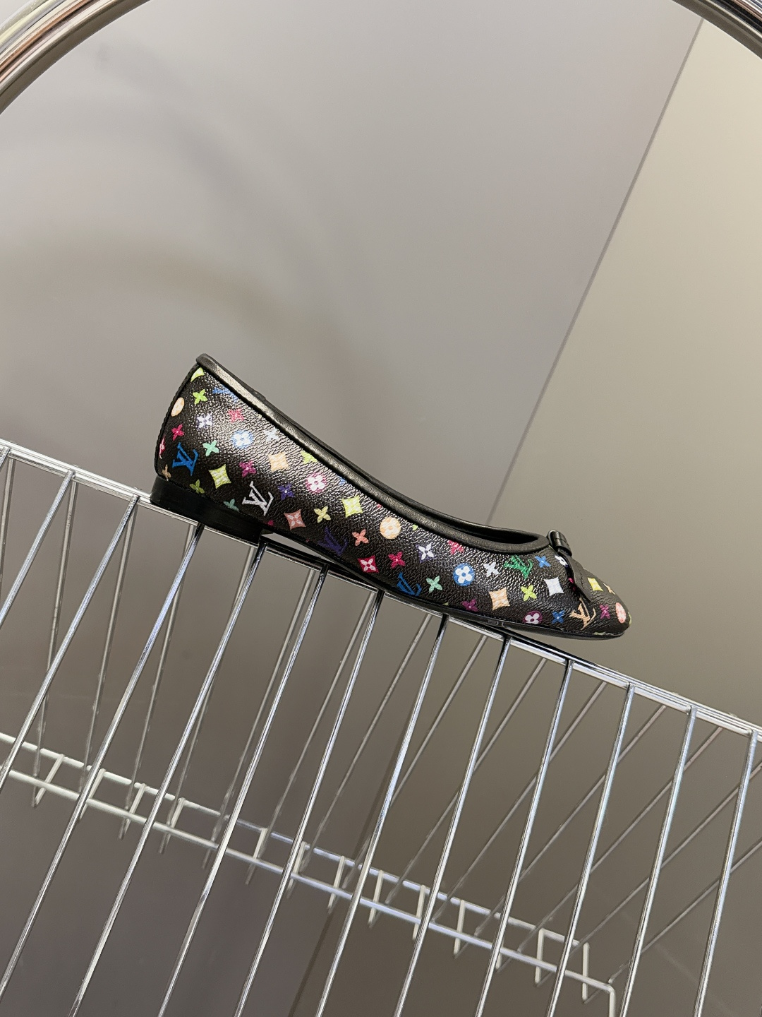 LOUIS VUITTON路易威登2026春夏最新款平底鞋 超多明星网红种草 绝对百搭的优雅气质款 经典