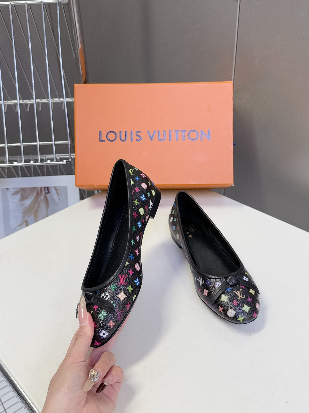 LOUIS VUITTON路易威登2026春夏最新款平底鞋 超多明星网红种草 绝对百搭的优雅气质款 经典