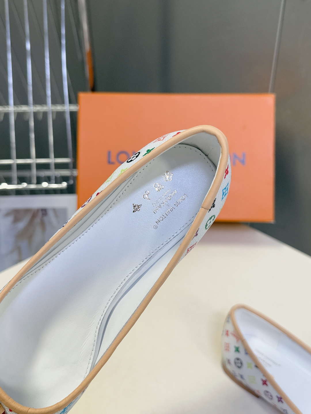 LOUIS VUITTON路易威登2026春夏最新款平底鞋 超多明星网红种草 绝对百搭的优雅气质款 经典