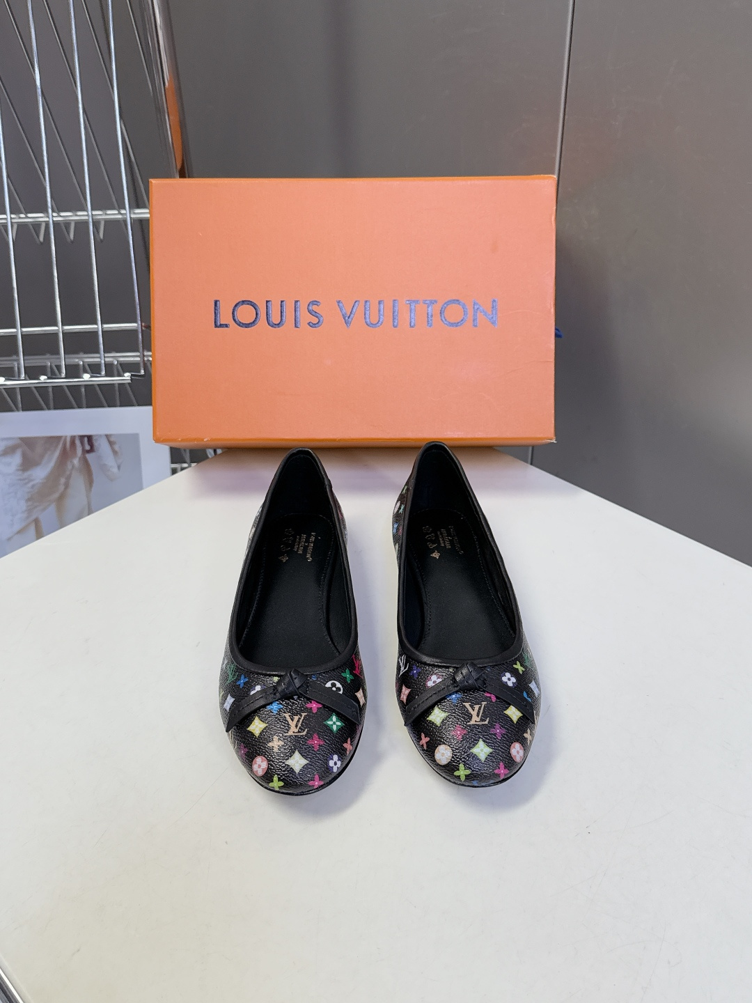 LOUIS VUITTON路易威登2026春夏最新款平底鞋 超多明星网红种草 绝对百搭的优雅气质款 经典