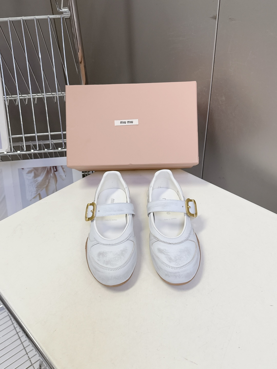 MiuMiu缪缪最新走秀款复古休闲鞋 德训鞋官方秀场出镜率最高的单品 超多明星时尚博主种草 miu系穿搭