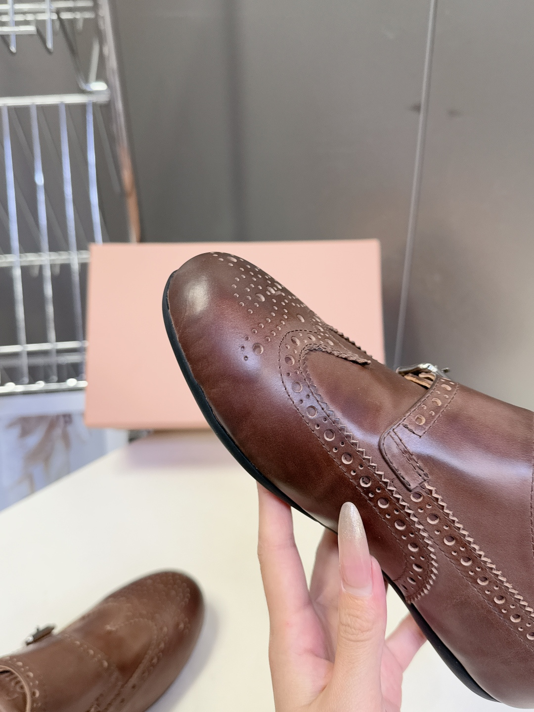 MiuMiu缪缪最新走秀款复古休闲鞋 德训鞋官方秀场出镜率最高的单品 超多明星时尚博主种草 miu系穿搭