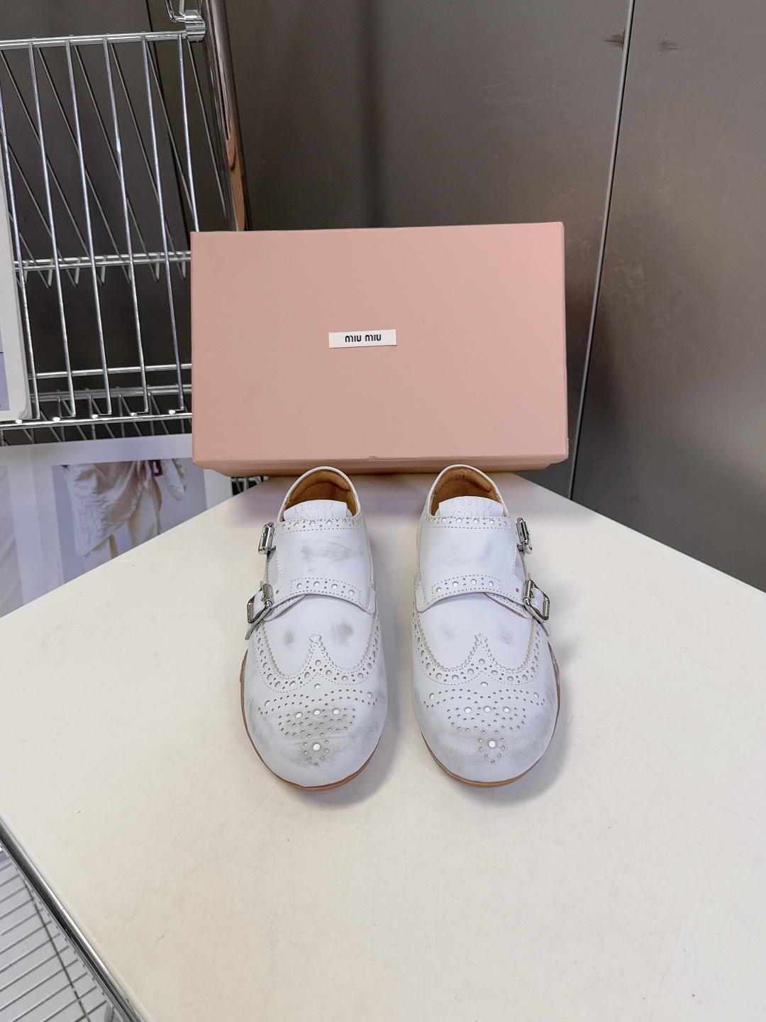 MiuMiu缪缪最新走秀款复古休闲鞋 德训鞋官方秀场出镜率最高的单品 超多明星时尚博主种草 miu系穿搭