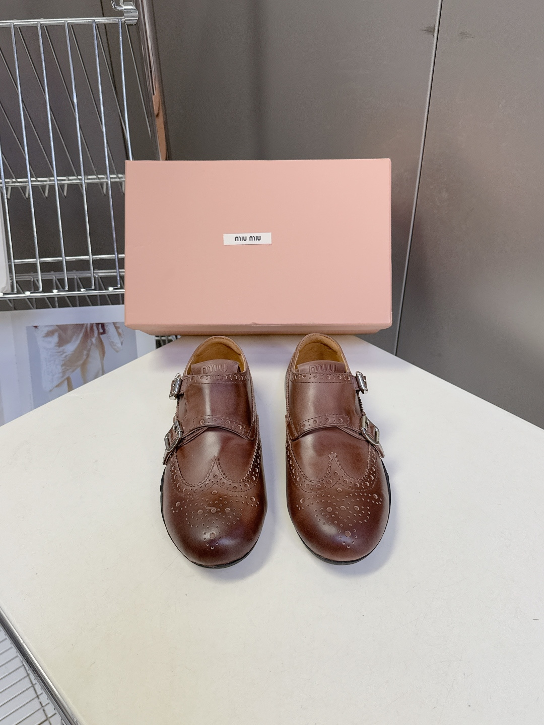 MiuMiu缪缪最新走秀款复古休闲鞋 德训鞋官方秀场出镜率最高的单品 超多明星时尚博主种草 miu系穿搭