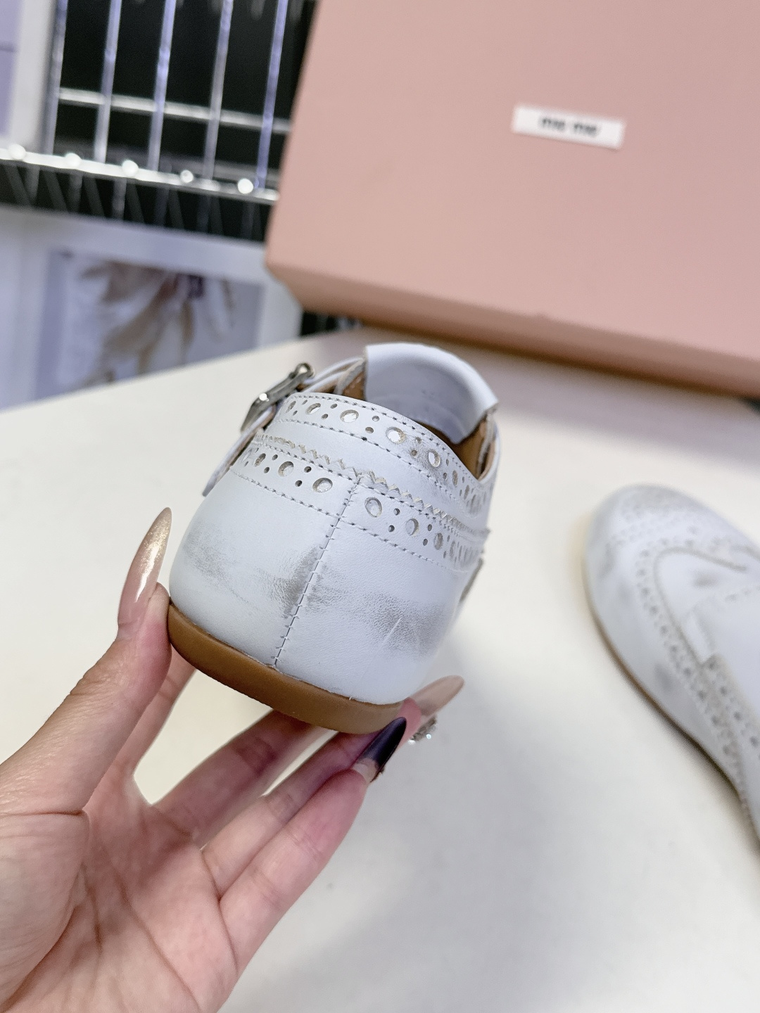 MiuMiu缪缪最新走秀款复古休闲鞋 德训鞋官方秀场出镜率最高的单品 超多明星时尚博主种草 miu系穿搭