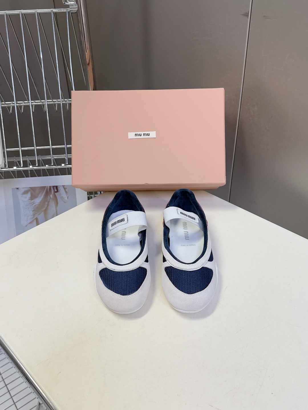 MiuMiu缪缪春夏最新走秀款复古休闲鞋 玛丽珍鞋官方秀场出镜率最高的单品 超多明星时尚博主种草 miu